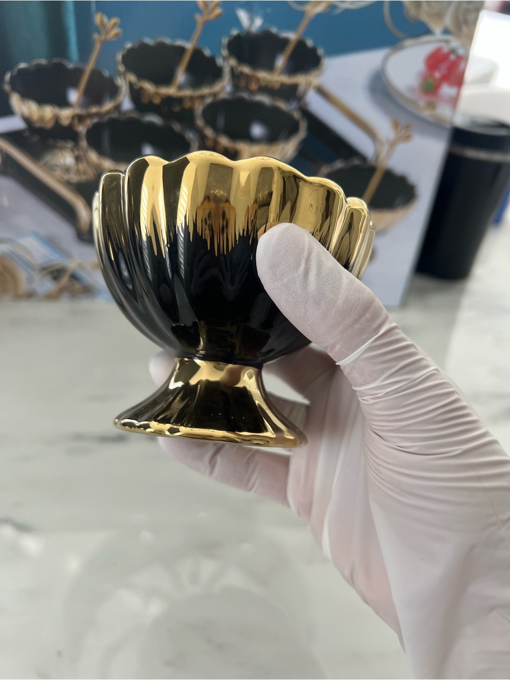 NEW in Box Luxury Black & Gold Ceramic Dessert Bowls - Set of 6